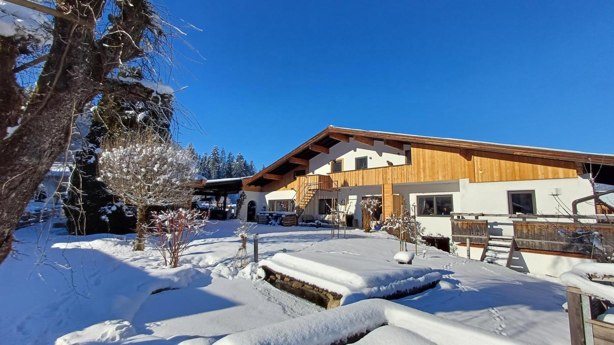 Hotel Landhaus Almdorf St. Johann in Tirol Exterior foto