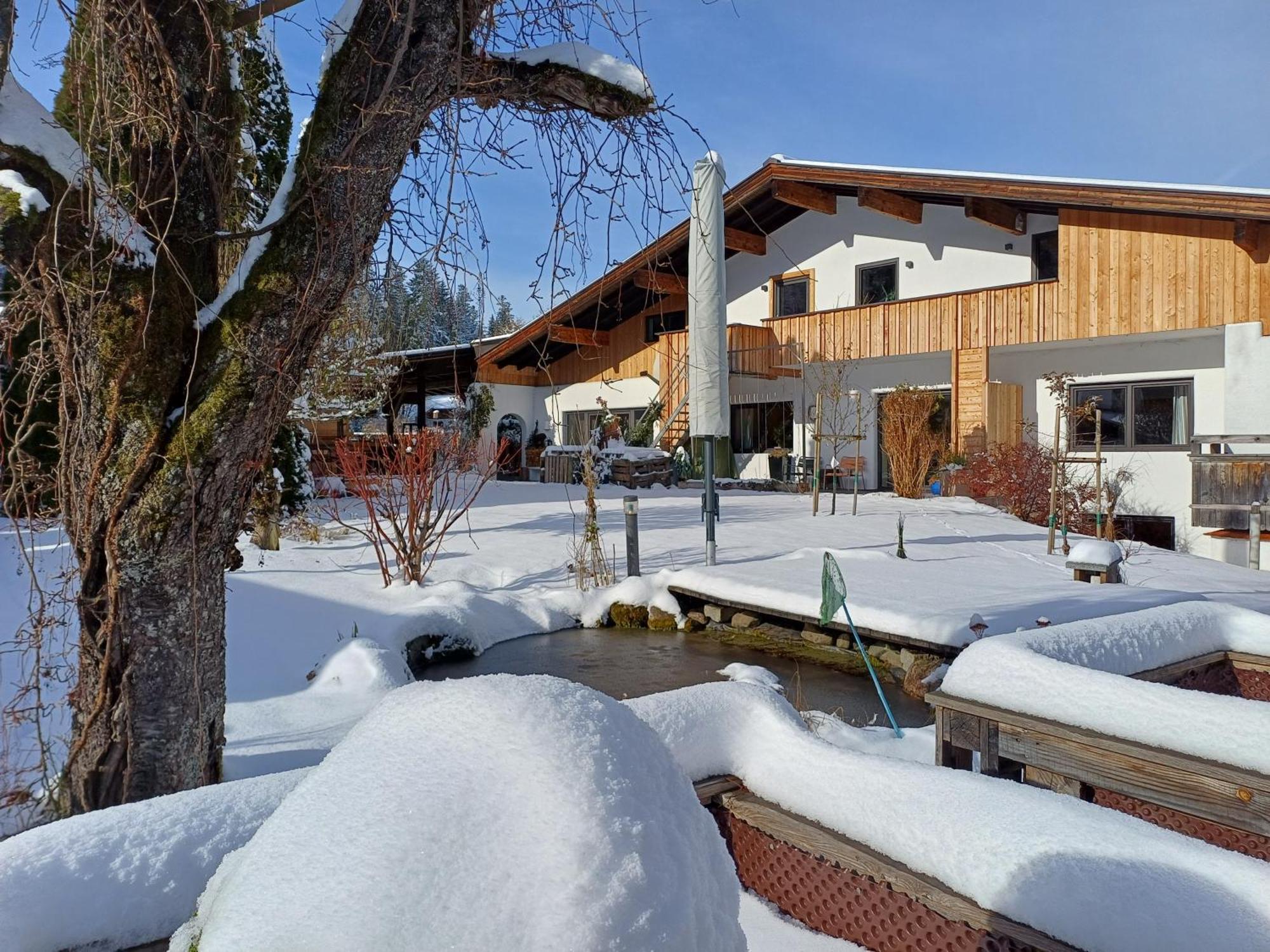 Hotel Landhaus Almdorf St. Johann in Tirol Exterior foto